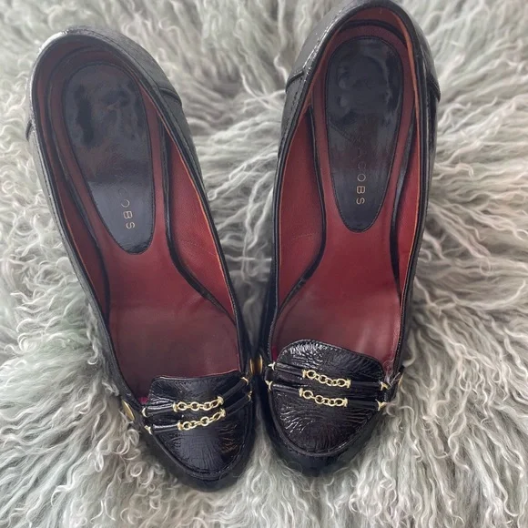 Marc Jacobs Black Loafers with Gold Chain Detail 38.5 - Picture 1 of 6